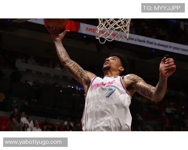 哈克斯替补出战15分钟高效表现6投5中并罚球全中狂砍20分 哈克斯替补出战15分钟高效表现6投5中并罚球全中狂砍20分